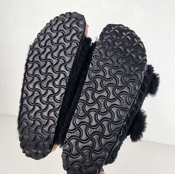 Arizona Big Buckle Shearling Birkenstock - Picture 6 of 8